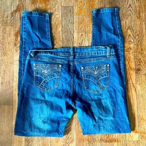 **NO FRONT BUTTON** Sofia’s Jeans skinny jeans RN#134892